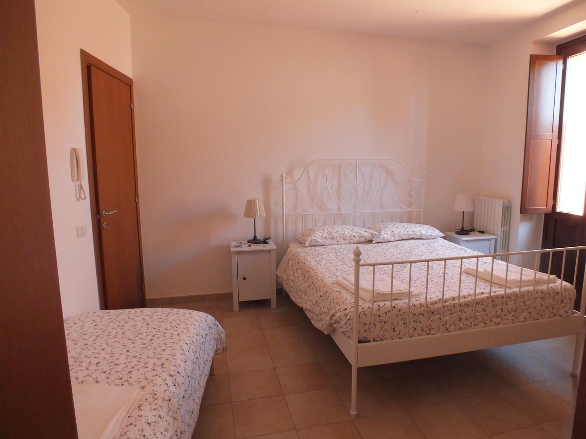Il Torrione Bed & Breakfast Iesi Dış mekan fotoğraf