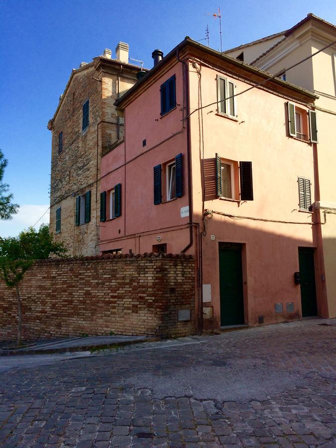 Il Torrione Bed & Breakfast Iesi Dış mekan fotoğraf